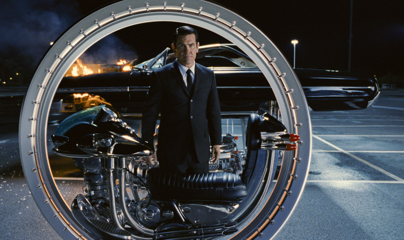 Illustration for article titled Men in Black 3 will erase all meaning in your life